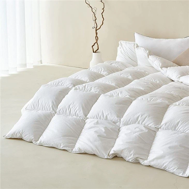 White Goose Feather and Down Duvet White Goose Feather and Down Duvet